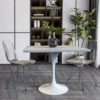 Tavolo da pranzo quadrato con base in acciaio bianco, piano in resina