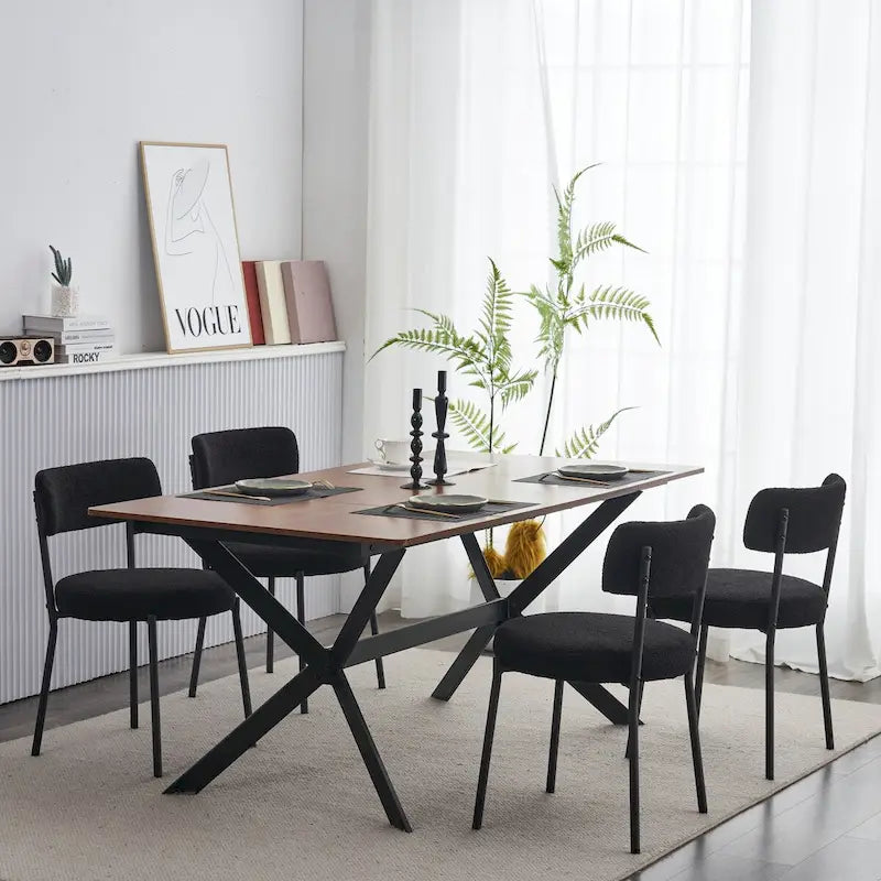 Sedia da pranzo in tessuto Teddy bianco/nero con gambe in metallo – Set da 4
