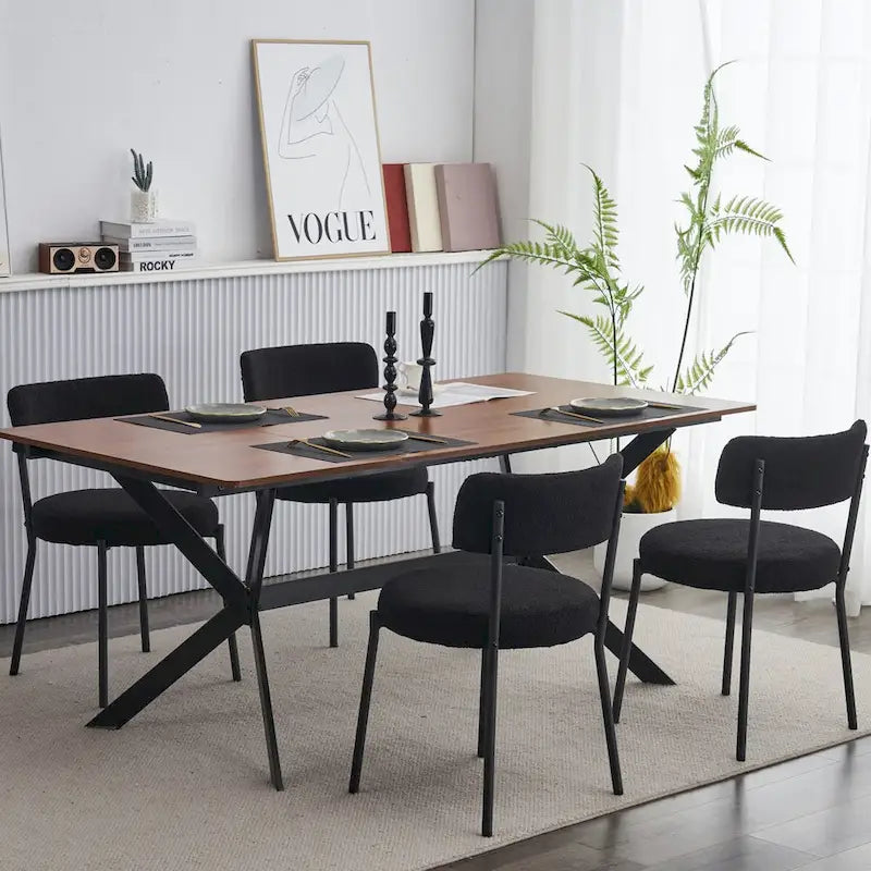 Sedia da pranzo in tessuto Teddy bianco/nero con gambe in metallo – Set da 4