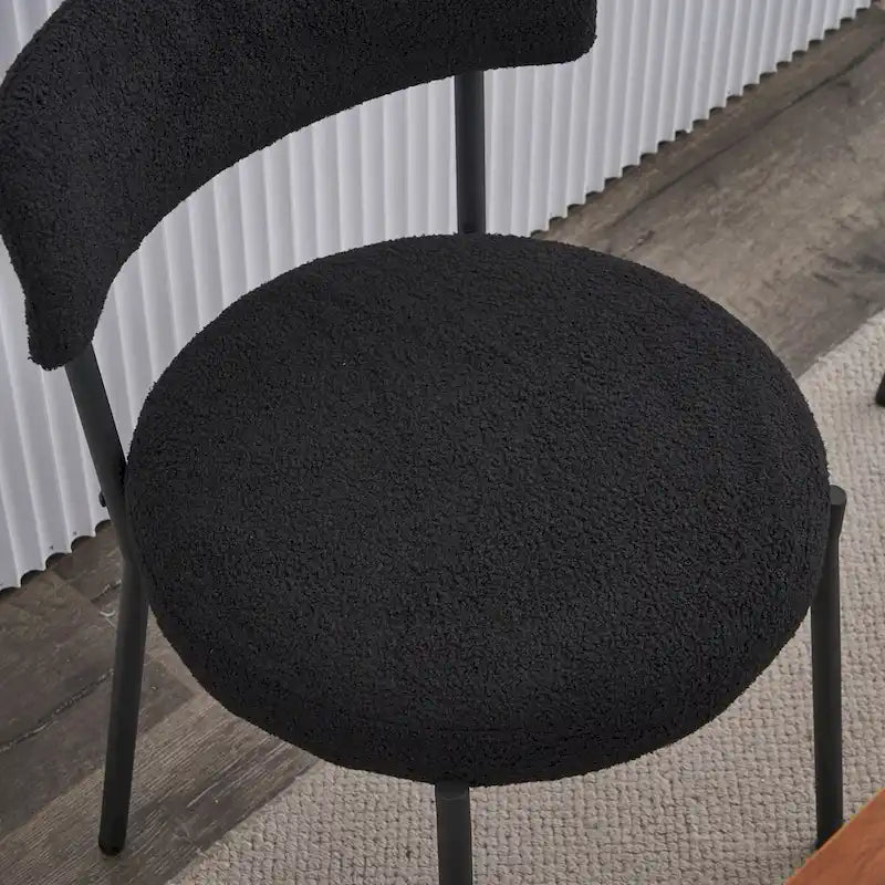 Sedia da pranzo in tessuto Teddy bianco/nero con gambe in metallo – Set da 4